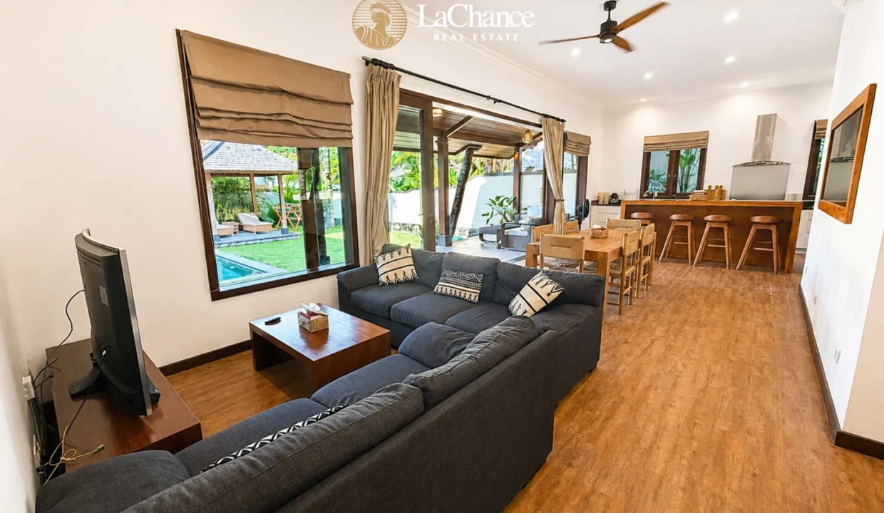 family villa in Tumbak Bayuh14