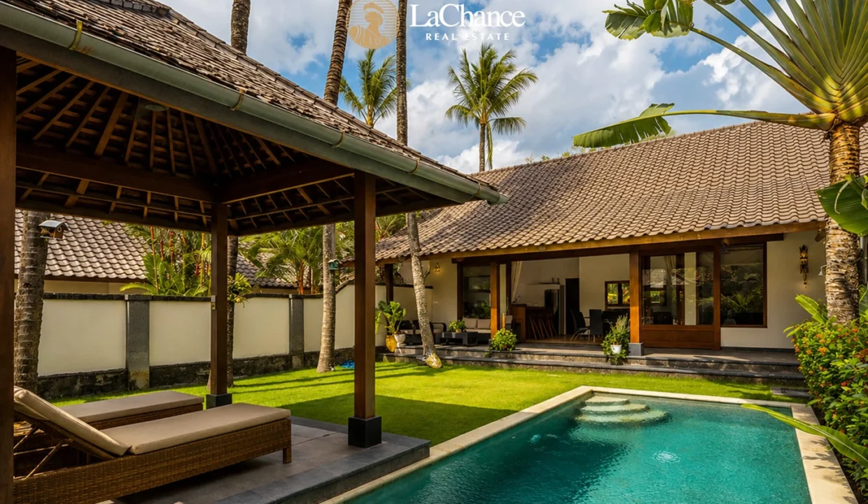 family villa in Tumbak Bayuh9