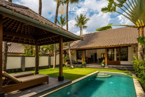 family villa in Tumbak Bayuh9