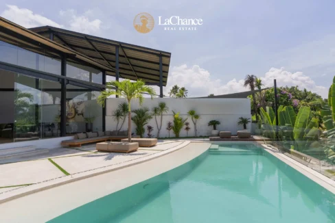Luxury 3 bedrooms in Umalas26