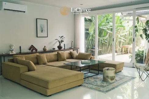 Charming 2 Bedroom Villa + Office in Prime Pererenan