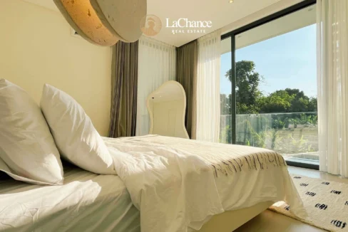 Luxury 3 bedrooms Kerobokan11