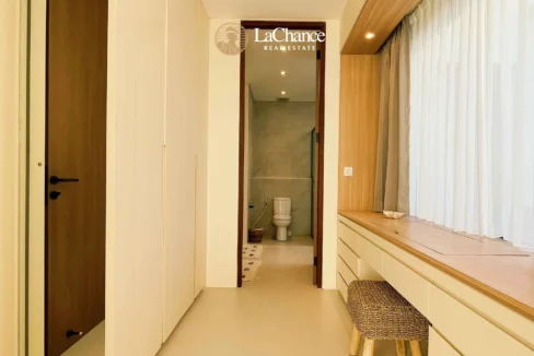 Luxury 3 bedrooms Kerobokan19