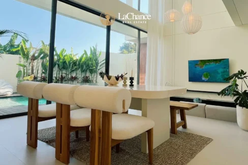 Luxury 3 bedrooms Kerobokan7