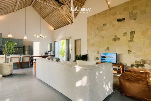 2 bedrooms villa in Umalas4