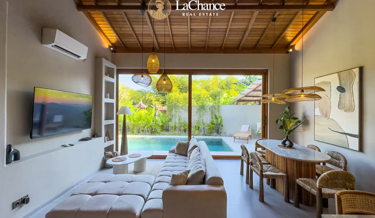 Brand New 3 bedrooms villa12