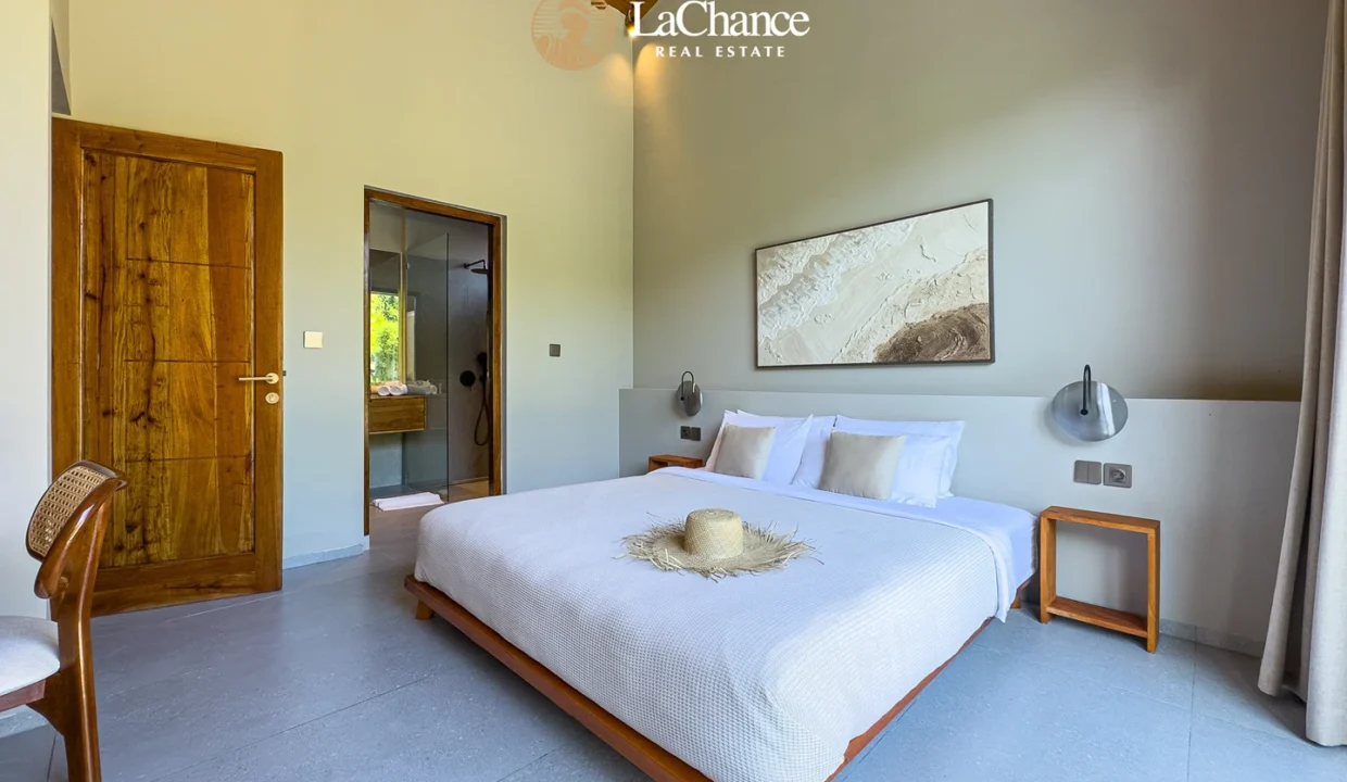 Brand New 3 bedrooms villa3