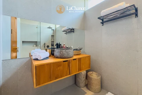 Brand New 3 bedrooms villa7