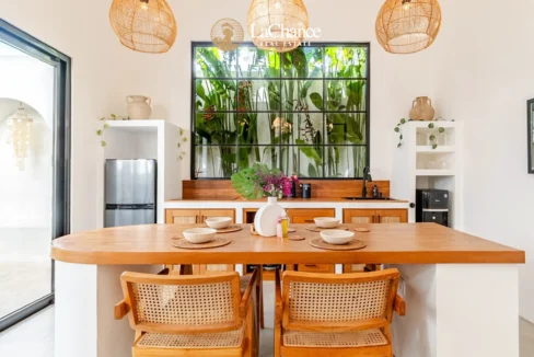 villa for sale in Pererenan, walking distance to the beach1