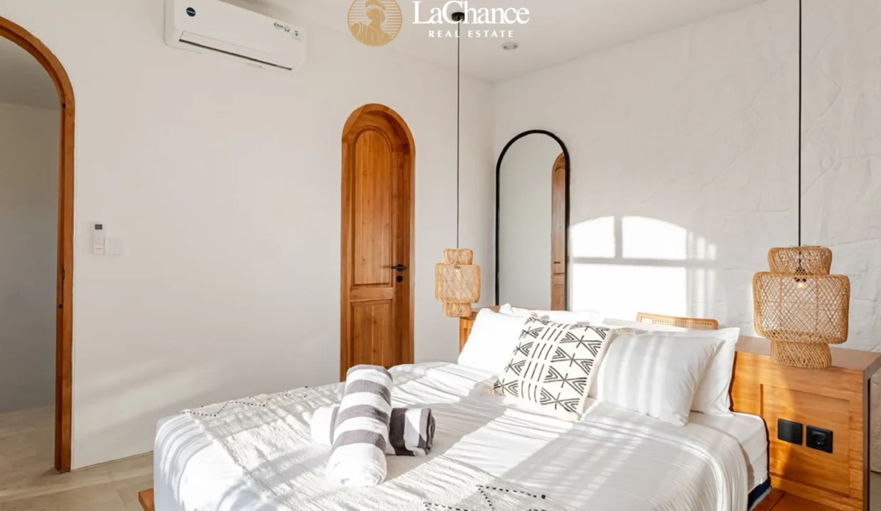 villa for sale in Pererenan, walking distance to the beach13