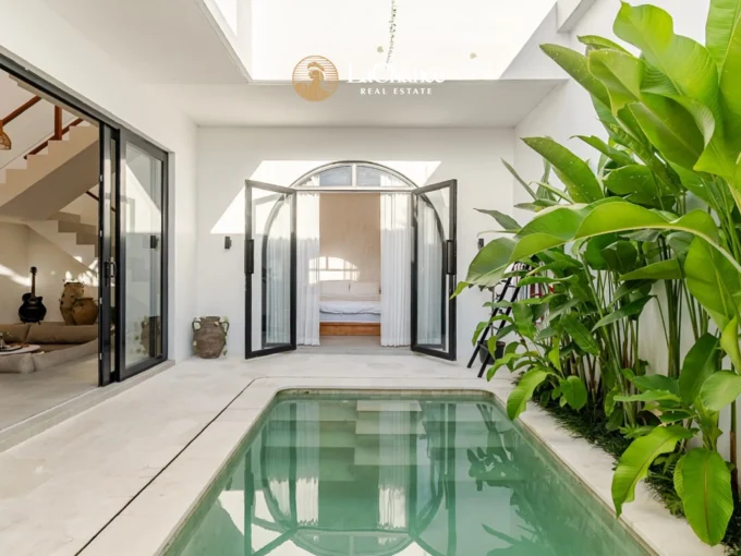 beautiful 2 bedrooms villa for sale close to the beach in Pererenan Bali
