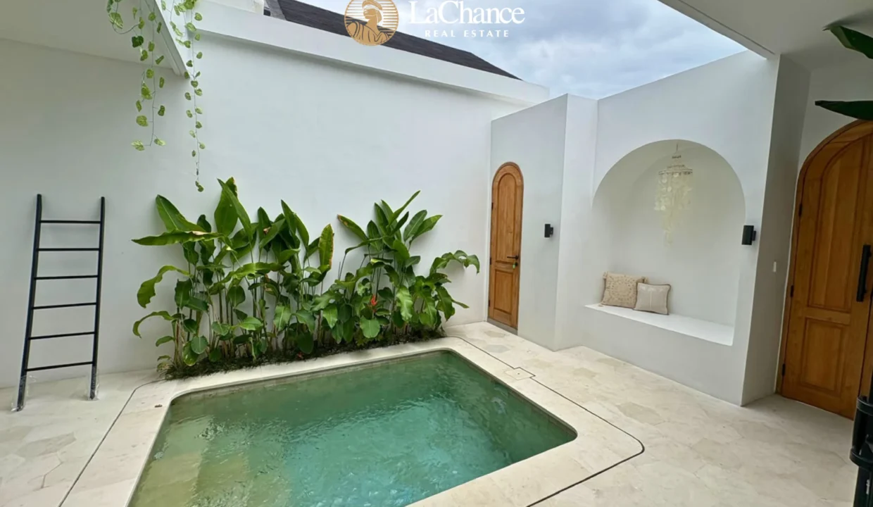 villa for sale in Pererenan, walking distance to the beach6