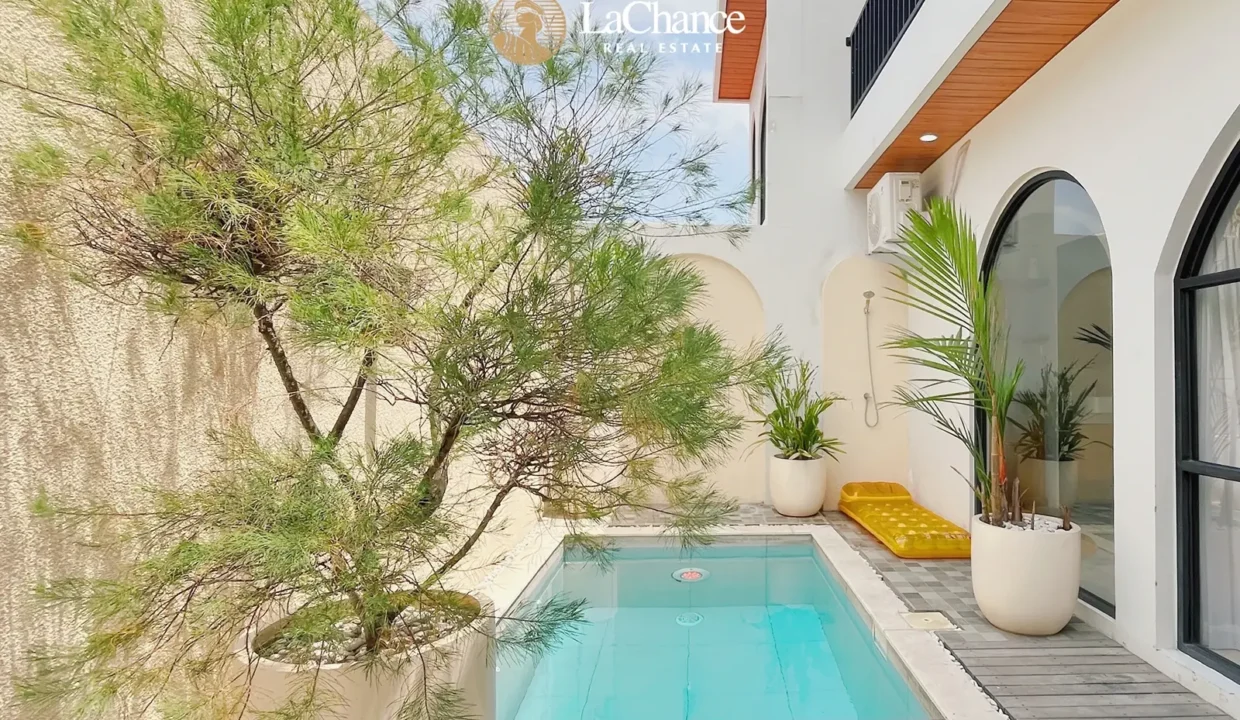 1 bedroom villa with rice field views1