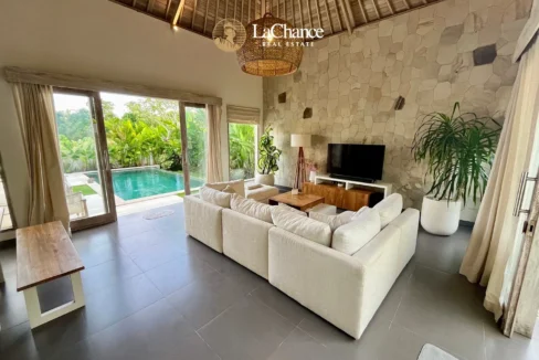 2 bedroom villa for rent in Umalas1