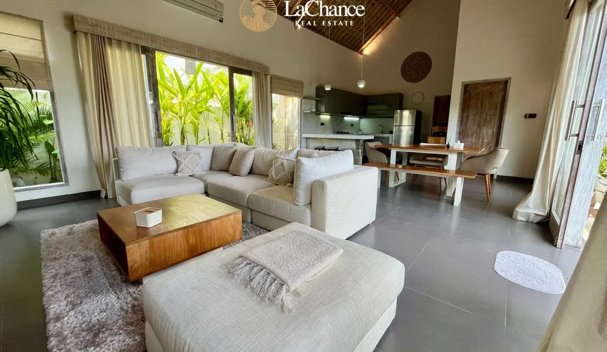 2 bedroom villa for rent in Umalas11