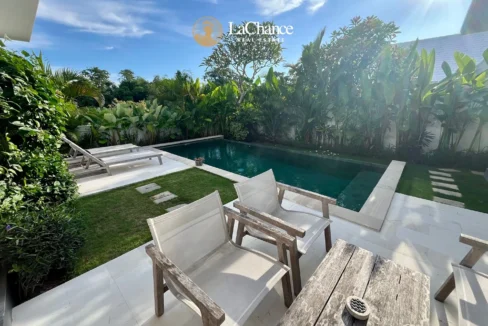 2 bedroom villa for rent in Umalas5