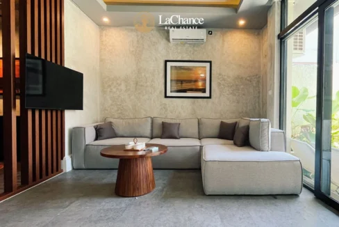 Enclosed living area in modern Canggu villa