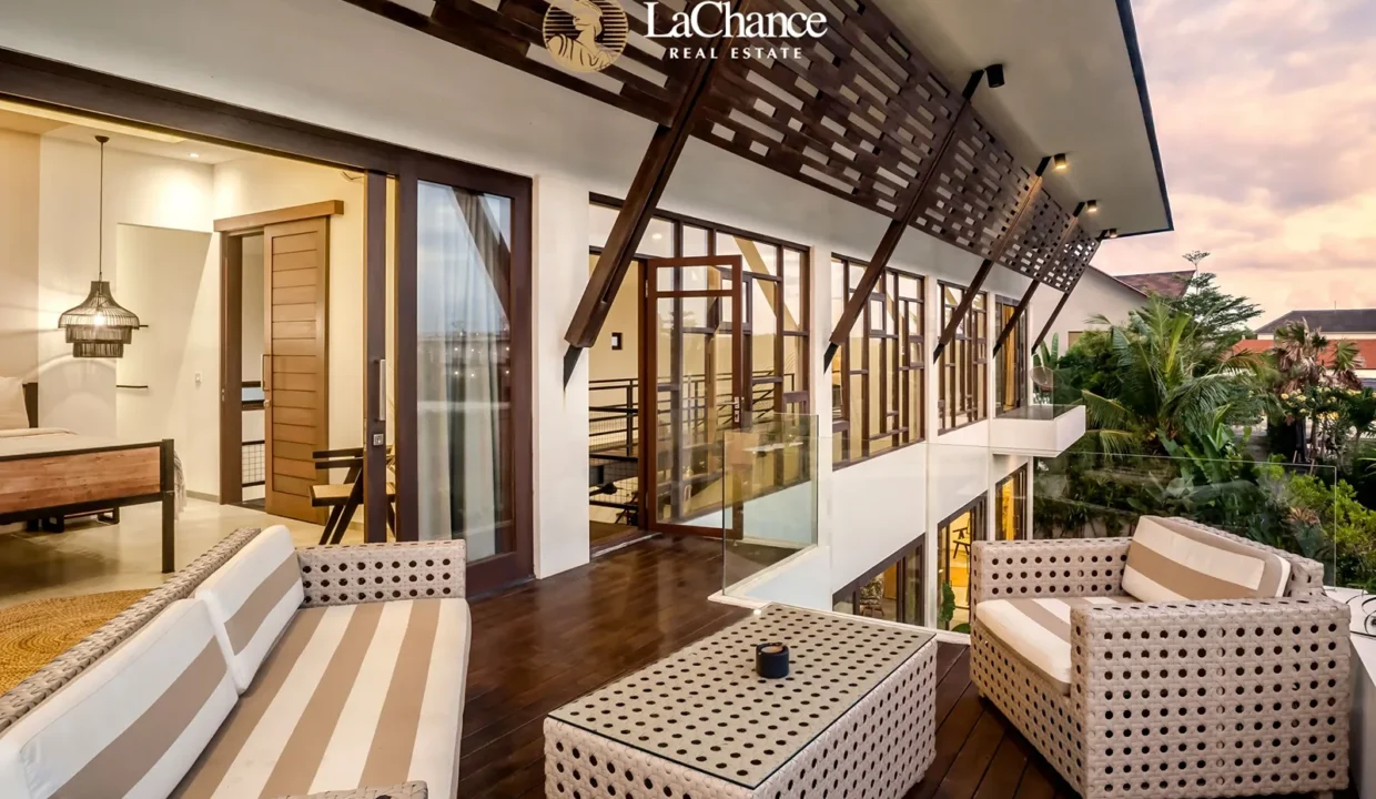 4 bedroom villa in Pererenan Ocean View11