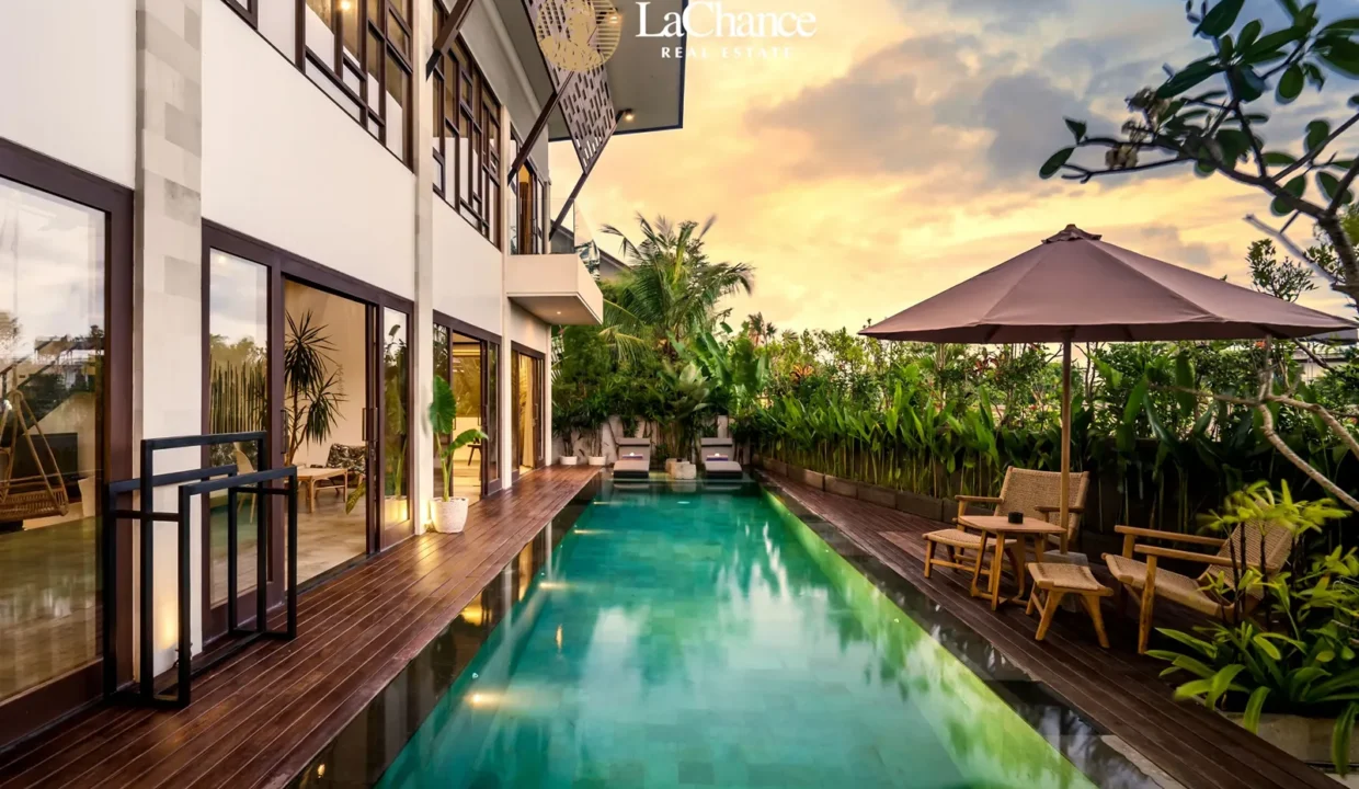 4 bedroom villa in Pererenan Ocean View12