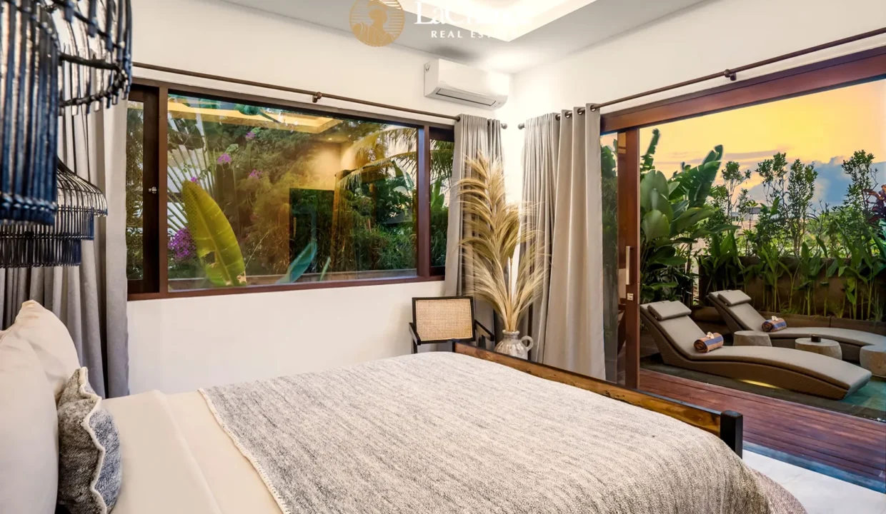 4 bedroom villa in Pererenan Ocean View4