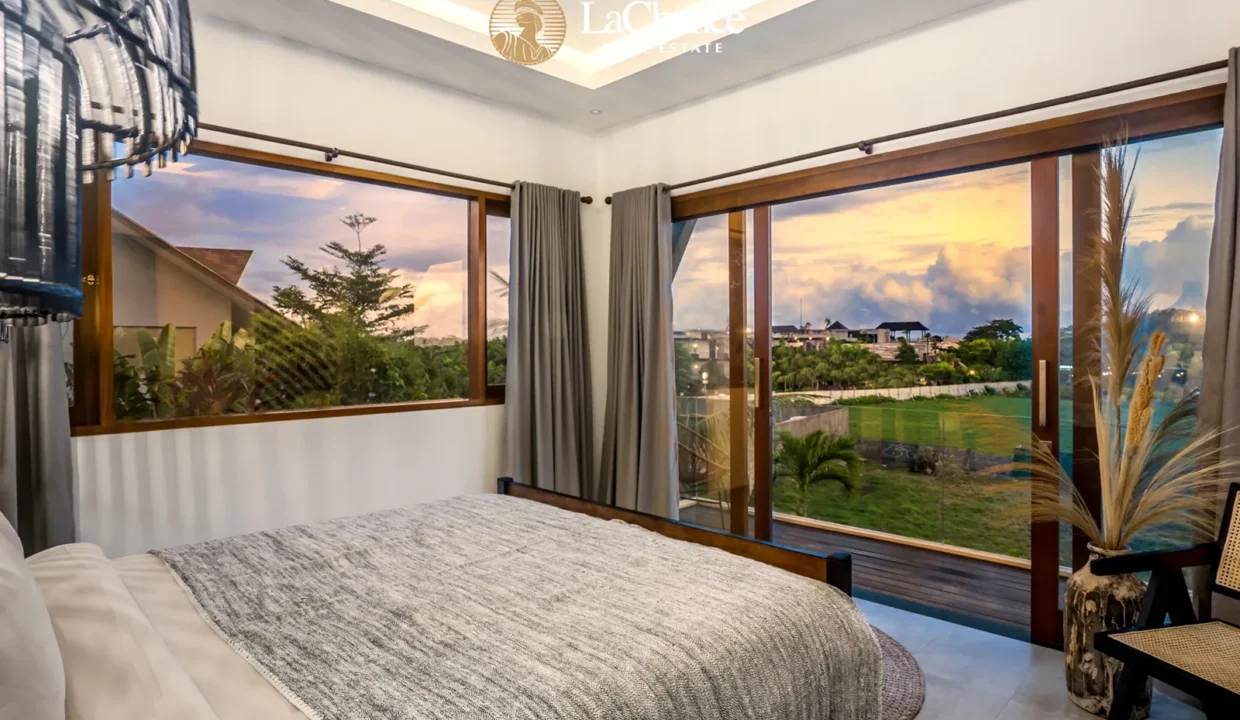 4 bedroom villa in Pererenan Ocean View9
