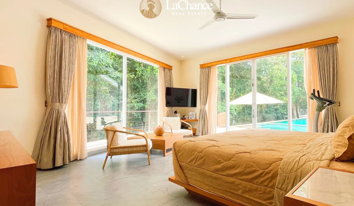 4 bedrooms villa in Umalas10