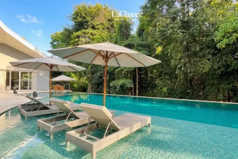4 bedrooms villa in Umalas2