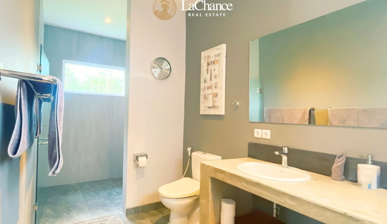4 bedrooms villa in Umalas26