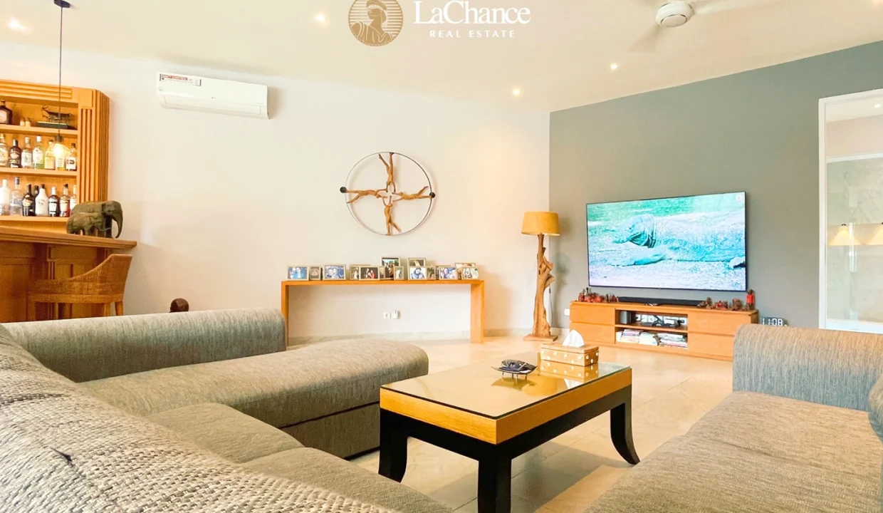4 bedrooms villa in Umalas9