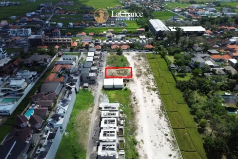 land in Seseh close to the beach1