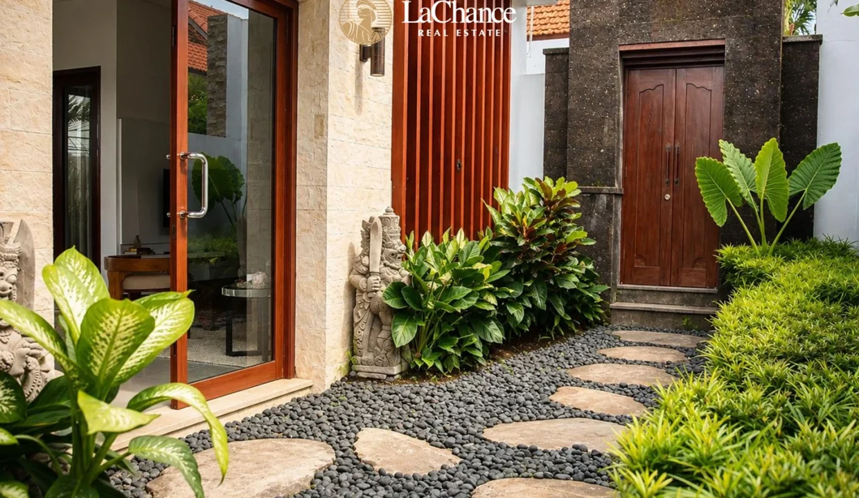 villa 3 bedroom in Berawa Bali1