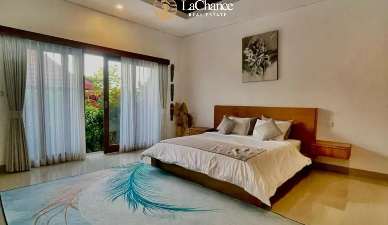 villa 3 bedroom in Berawa Bali15