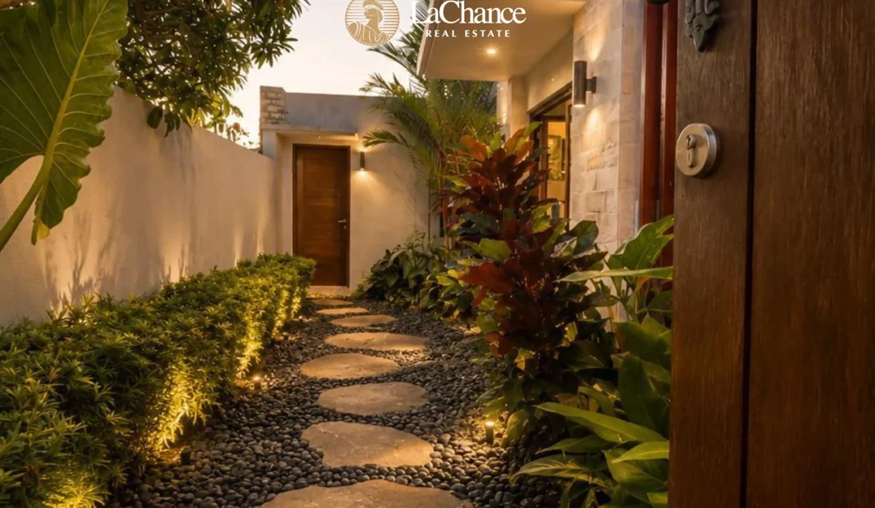 villa 3 bedroom in Berawa Bali3