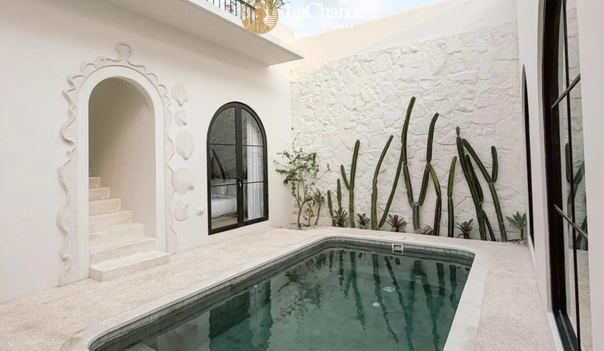 2 bedroom luxury villa in Tumbak Bayuh3