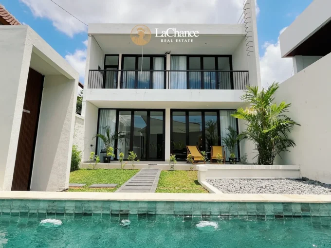 2 bedroom villa for rent in Berawa Bali