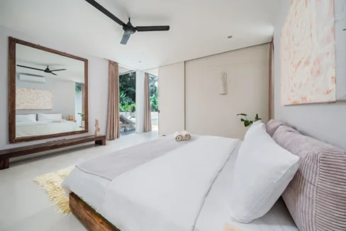 4 bedroom villa in central Pererenan Bali16