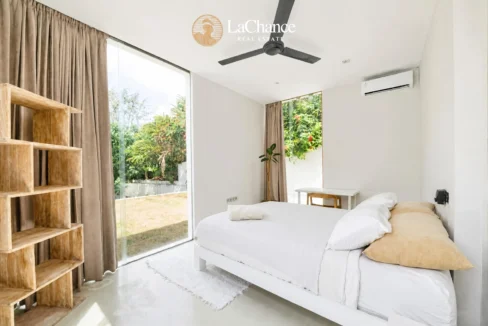 4 bedroom villa in central Pererenan Bali17