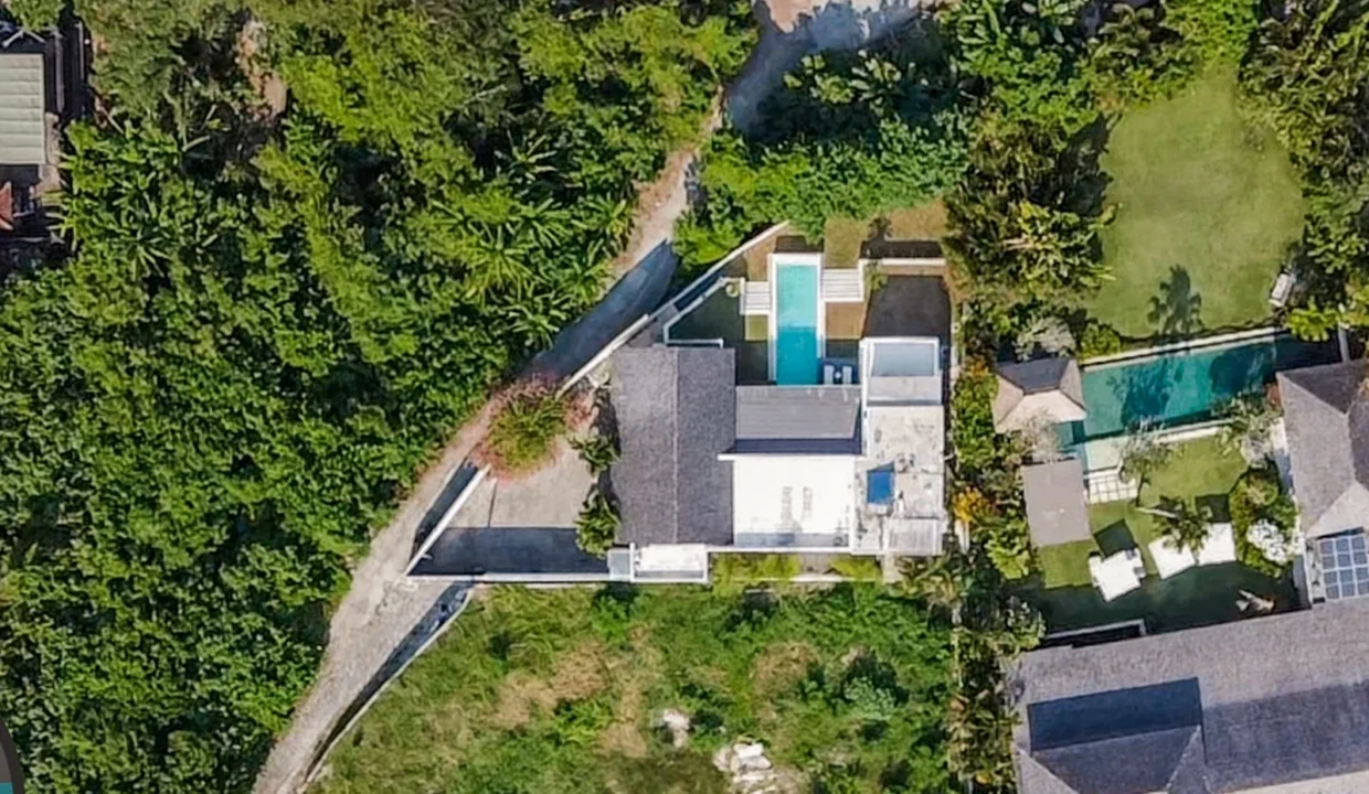 4 bedroom villa in central Pererenan Bali4