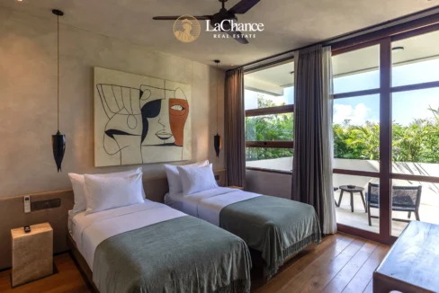 Luxury 5 bedroom in Nyanyi Bali10