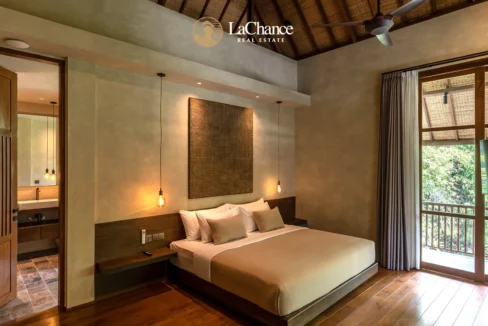 Luxury 5 bedroom in Nyanyi Bali11