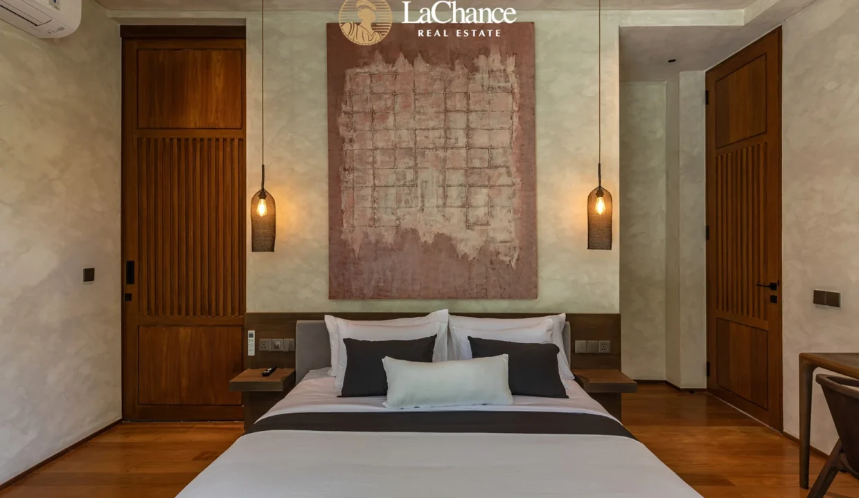 Luxury 5 bedroom in Nyanyi Bali18