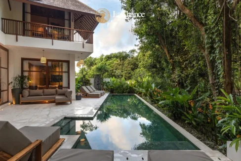 Luxury 5 bedroom in Nyanyi Bali3