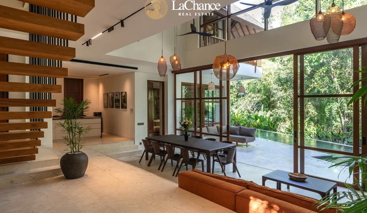 Luxury 5 bedroom in Nyanyi Bali4