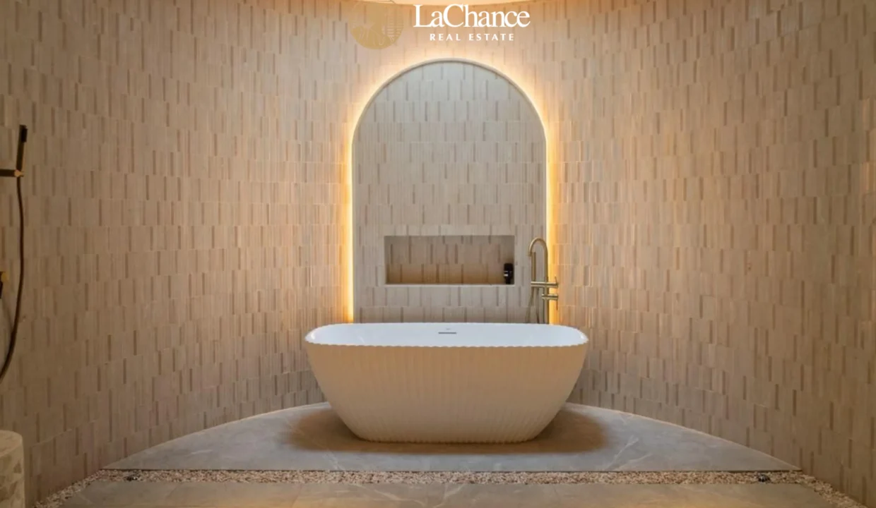 Luxury 5 bedrooms in Tumbak Bayuh - Pererenan13