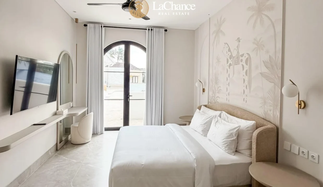 Luxury 5 bedrooms in Tumbak Bayuh - Pererenan21