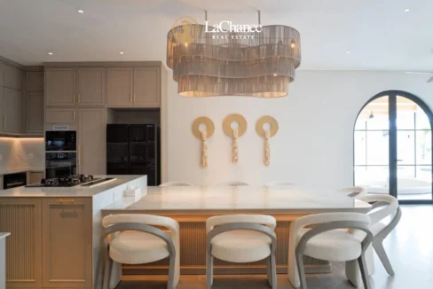 Luxury 5 bedrooms in Tumbak Bayuh - Pererenan26