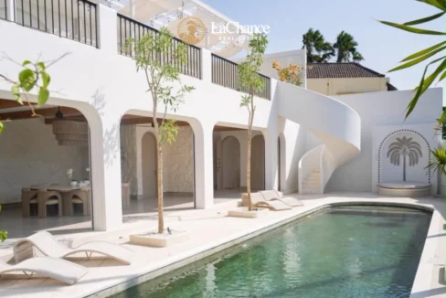 Luxury 5 bedrooms in Tumbak Bayuh - Pererenan3