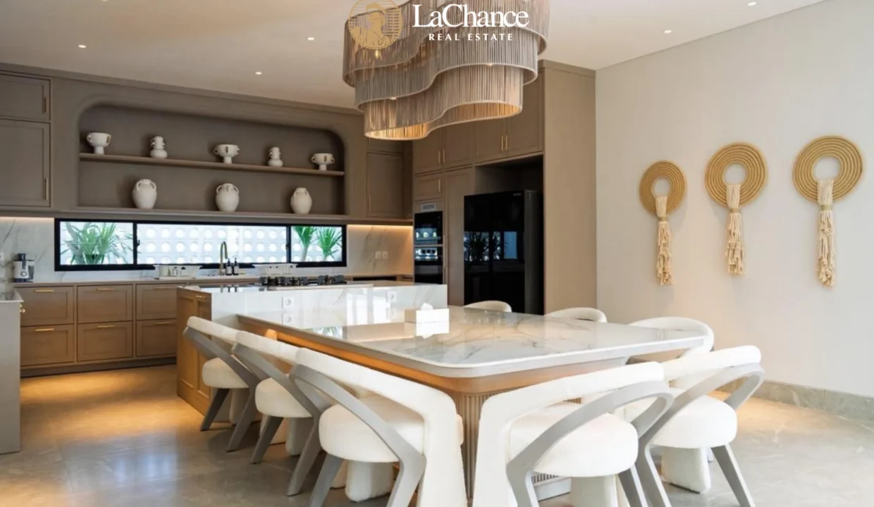 Luxury 5 bedrooms in Tumbak Bayuh - Pererenan8