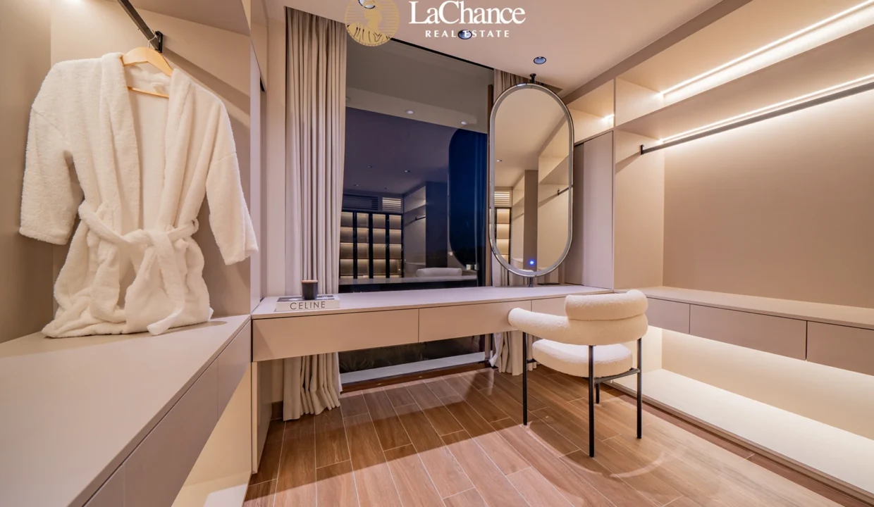 Ocean View Luzxury villa in Seseh 27