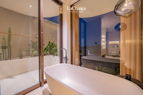 Ocean View Luzxury villa in Seseh 29